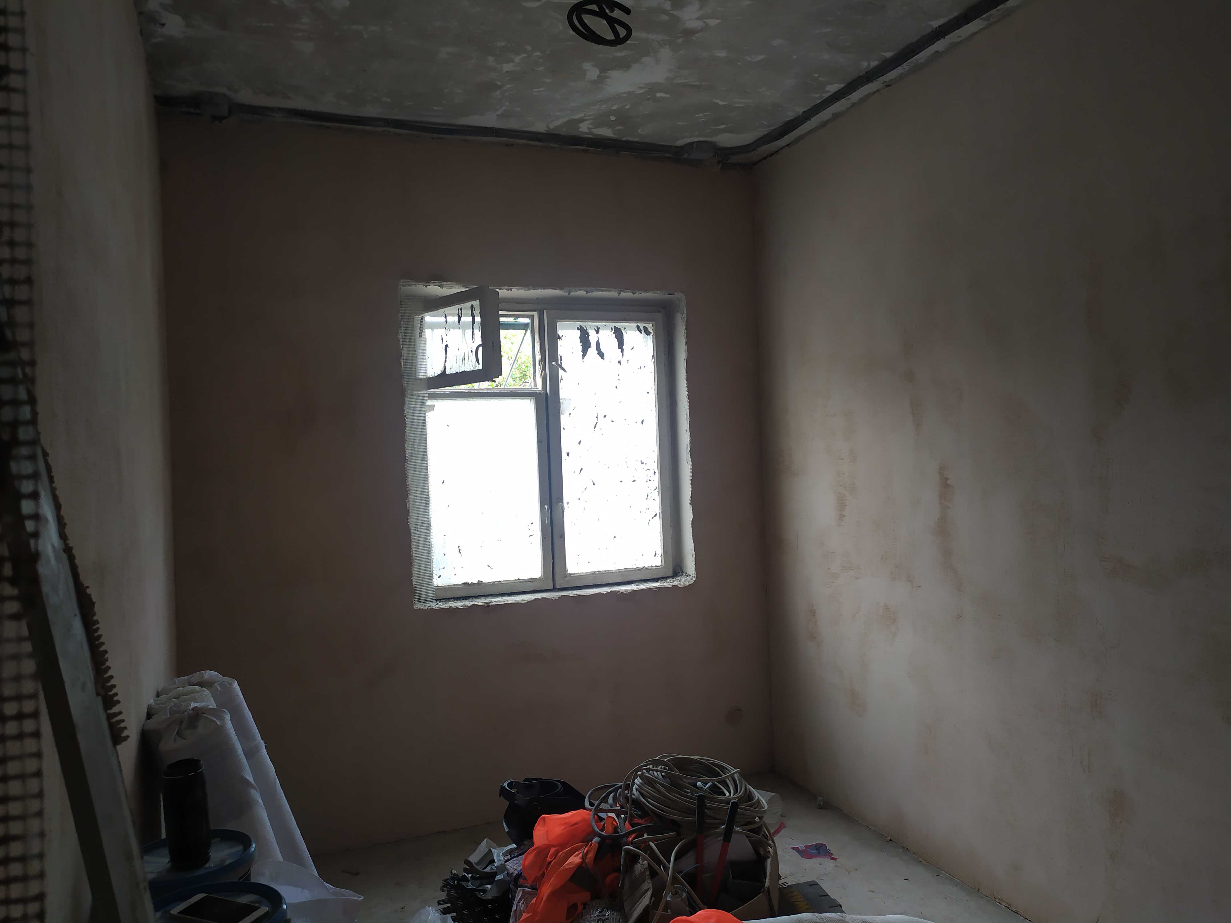 Creation of housing conditions for IDPs in the town of Mariupol/27, Ryzka str. (apartments for IDPs temporary residence/KfW) - 16-14-00-002