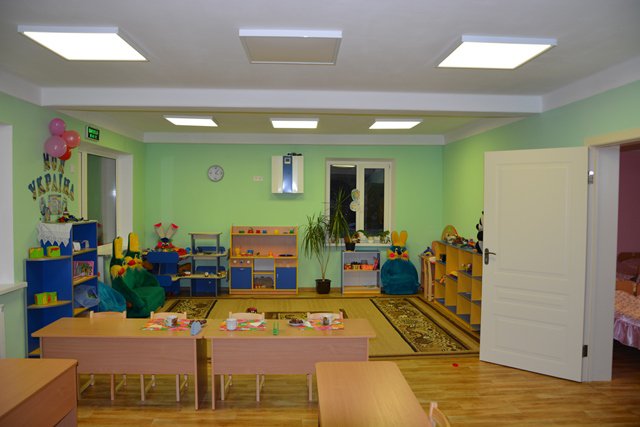 Як УФСІ допомагає скоротити черги у дитячі садочки Києва?