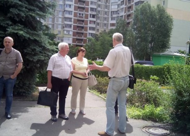 Моніторинг ремонтів у Дарницькому районі Києва