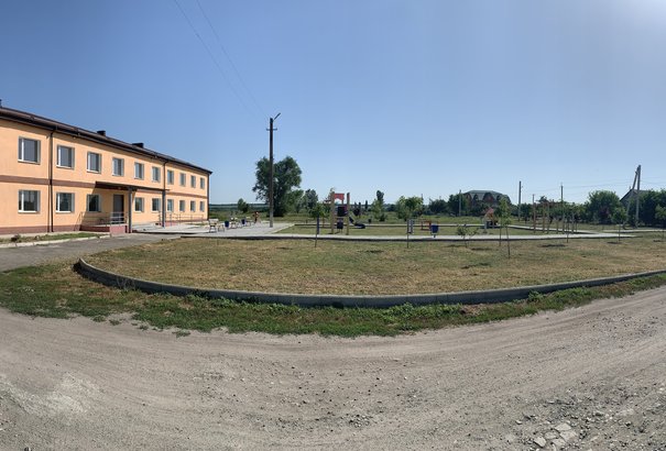 Створення житлових умов для ВПО в с. Чумаки, Дніпропетровський район, Дніпропетровська область (соціальний гуртожиток та соціальне житло - квартири) / KfW СП№14-12-14-003